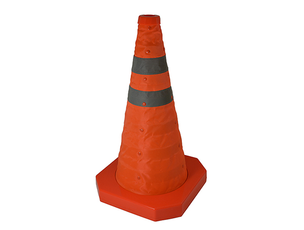 15581 Collapsible Traffic Cone clean 3 600×454