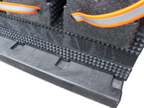 14 Piece Stacking Cribbing Kit with Locking Jack Plate - Image 2